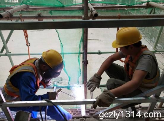 14.钢结构焊缝现场抽检