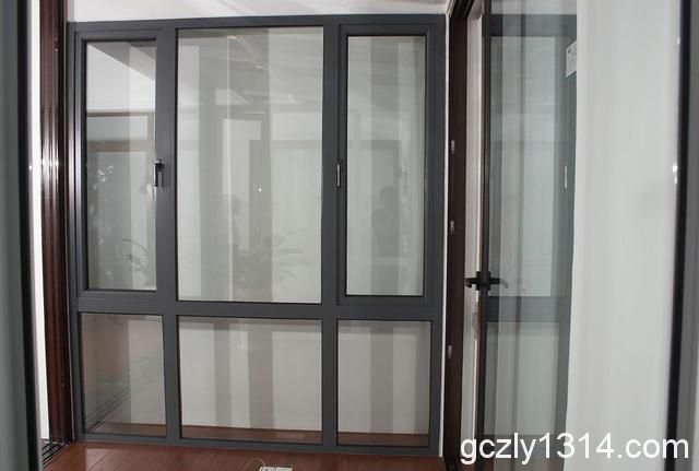 24.铝型材进场见证取样送检